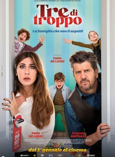 Tre di troppo (2022)